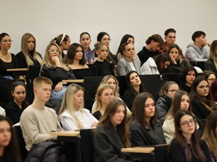 2025-12-05 20-12-05.jpeg